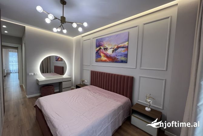 Shtepi me qera Apartament ne Tirane, 2+1, Mobilimi E mobiluar, Pagesa 1,300  Euro.