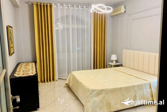 Shtepi me qera Apartament ne Tirane, 1+1, Mobilimi E mobiluar, Pagesa 600  Euro.