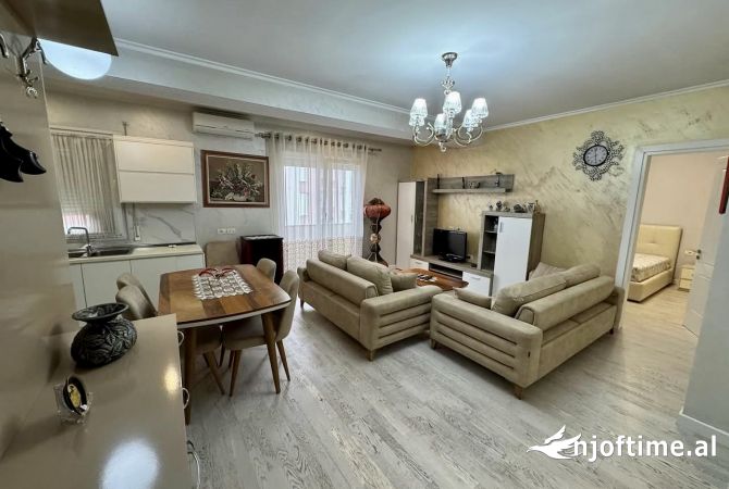 Shtepi me qera 1+1 ne Tirane - 500 Euro
