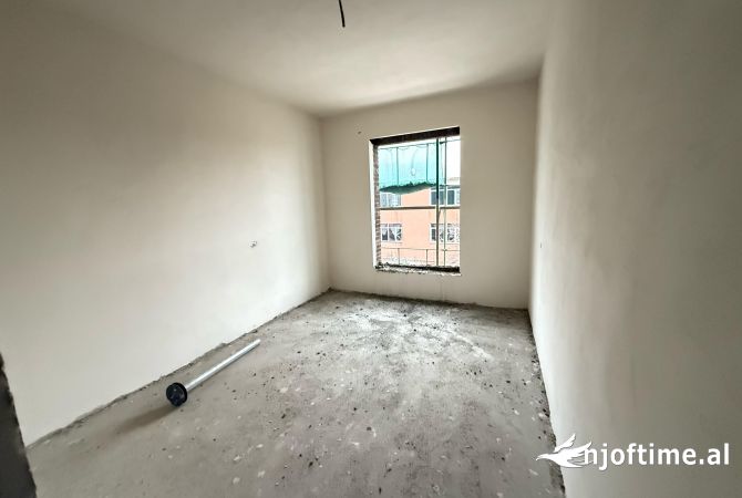 Shtepi ne shitje 2+1 ne Tirane - 155,000 Euro