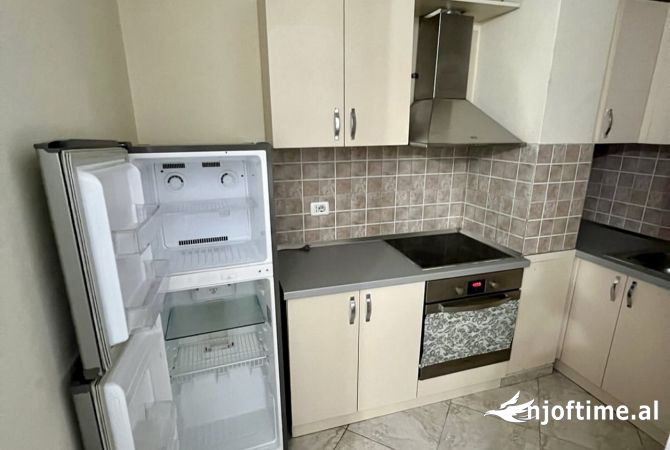 Shtepi me qera Garsoniere ne Tirane - 500 Euro
