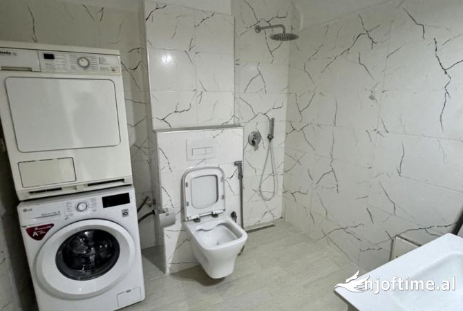 Shtepi me qera Apartament ne Tirane, Garsoniere, Mobilimi E mobiluar, Pagesa 450  Euro.