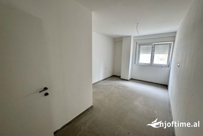 Apartment for rent in Tirana 1+1, Emty
