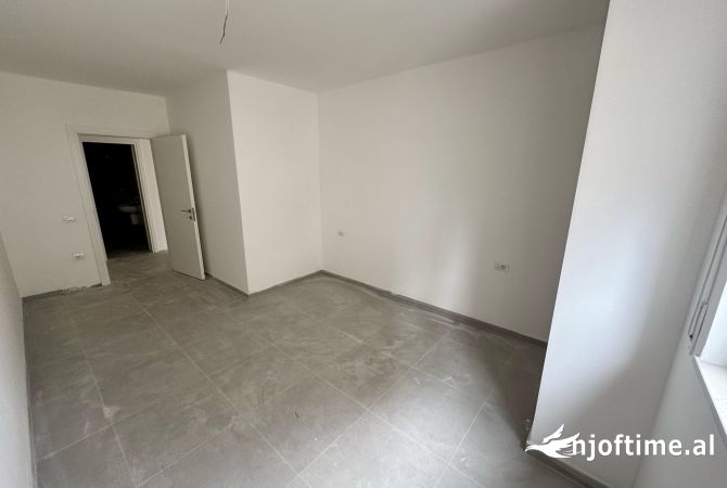 Apartment for rent in Tirana 1+1, Emty