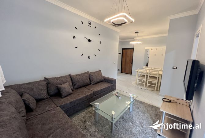 Shtepi me qera 1+1 ne Tirane - 450 Euro
