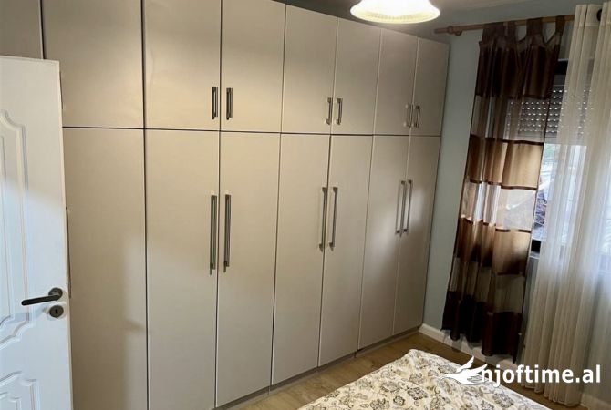 Shtepi me qera Apartament ne Tirane, 1+1, Mobilimi E mobiluar, Pagesa 55,000  Leke.