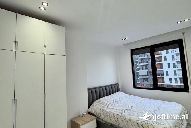 Shtepi me qera Apartament ne Tirane, 3+1, Mobilimi E mobiluar, Pagesa 800  Euro.