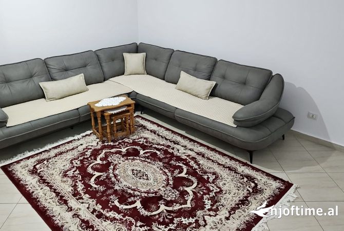 Shtepi me qera 1+1 ne Tirane - 400 Euro