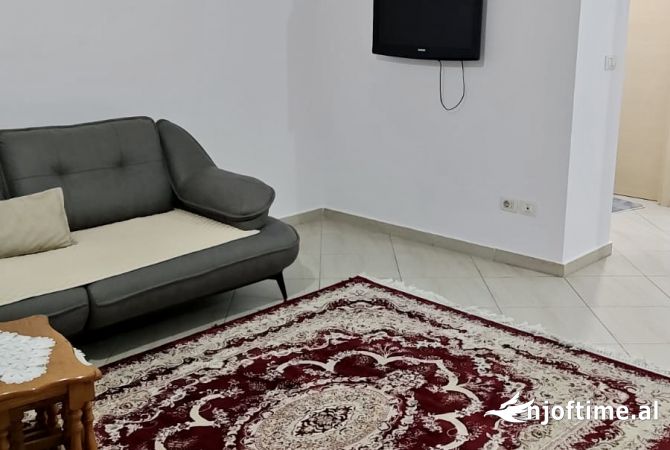 Shtepi me qera 1+1 ne Tirane - 400 Euro