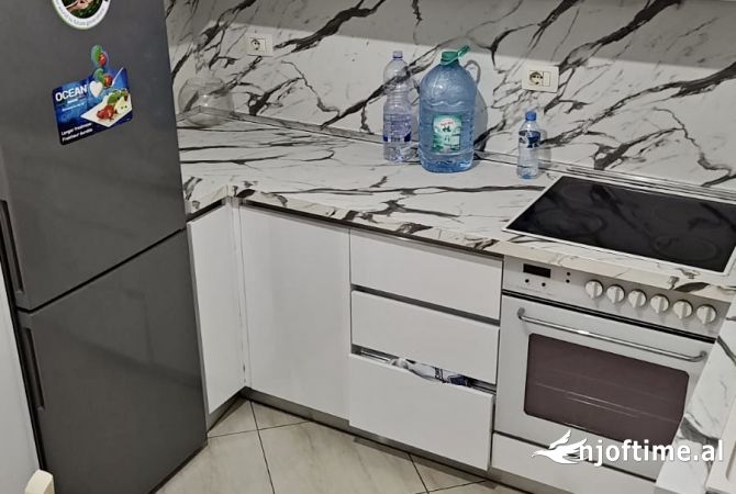 Shtepi me qera Apartament ne Tirane, 1+1, Mobilimi E mobiluar, Pagesa 400  Euro.
