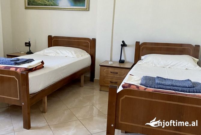 Shtepi me qera Apartament ne Tirane, 2+1, Mobilimi E mobiluar, Pagesa 700  Euro.