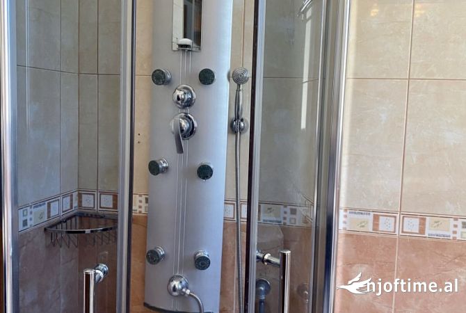 Shtepi me qera Apartament ne Tirane, 2+1, Mobilimi E mobiluar, Pagesa 700  Euro.