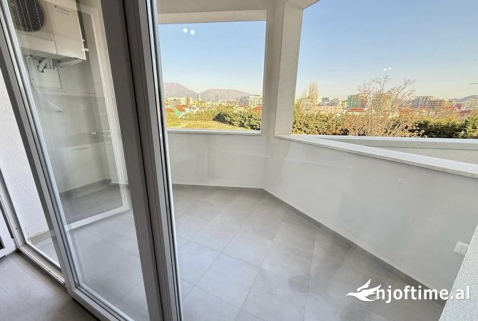 Shtepi me qera 2+1 ne Tirane - 620 Euro