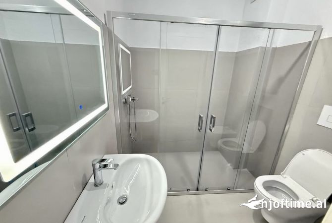 Shtepi me qera Apartament ne Tirane, 2+1, Mobilimi E mobiluar, Pagesa 620  Euro.