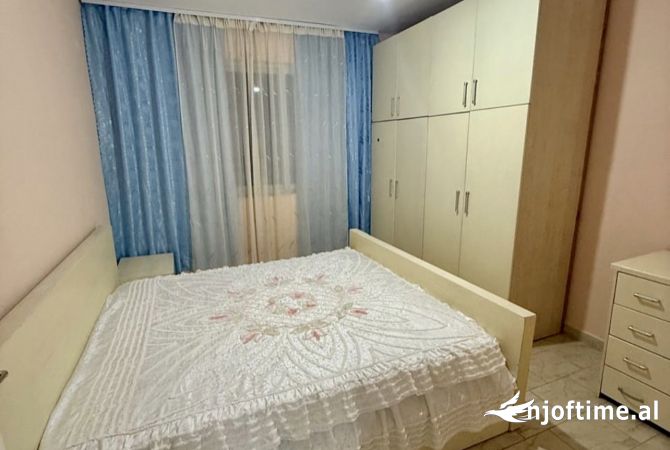 Shtepi me qera 1+1 ne Tirane - 450 Euro