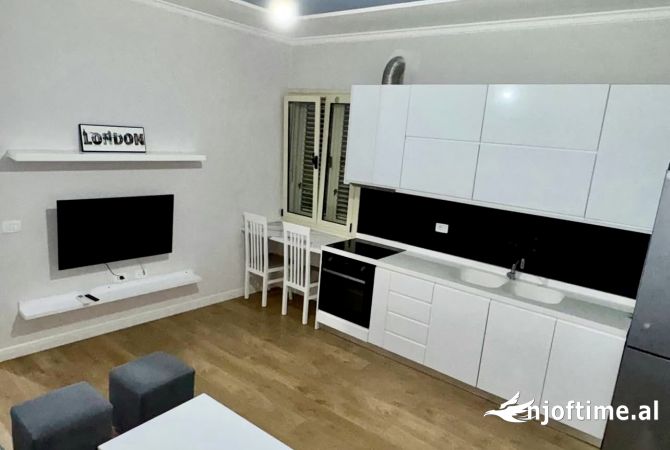 Shtepi me qera 1+1 ne Tirane - 35,000 Leke