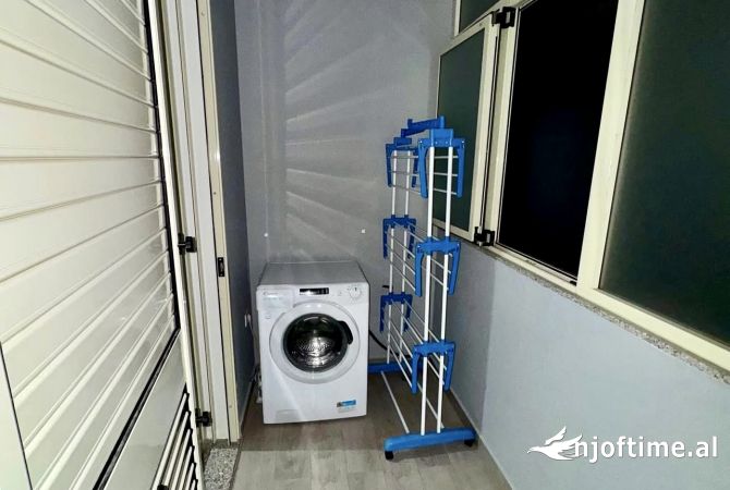 Shtepi me qera Apartament ne Tirane, 1+1, Mobilimi E mobiluar, Pagesa 35,000  Leke.