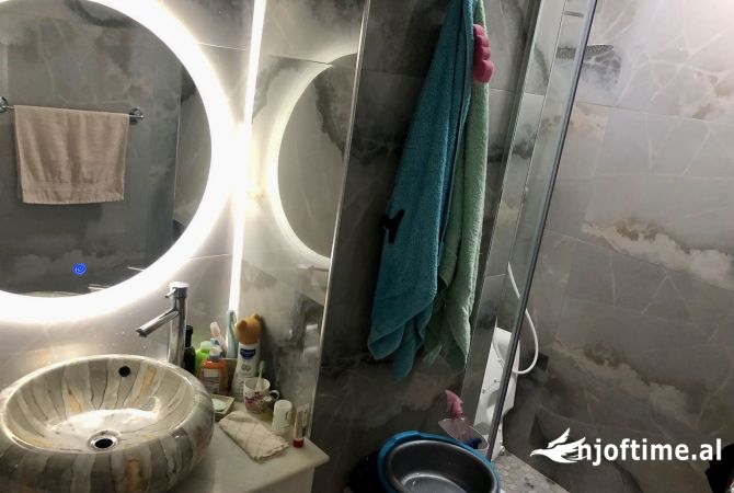 Shtepi me qera Apartament ne Tirane, 1+1, Mobilimi E mobiluar, Pagesa 500  Euro.