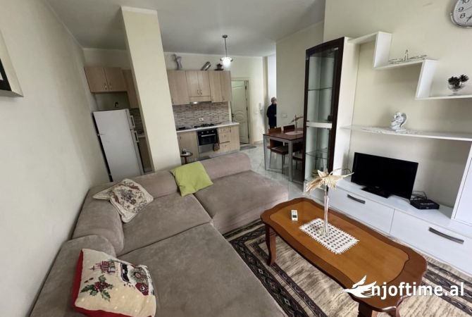 Shtepi me qera 1+1 ne Tirane - 350 Euro