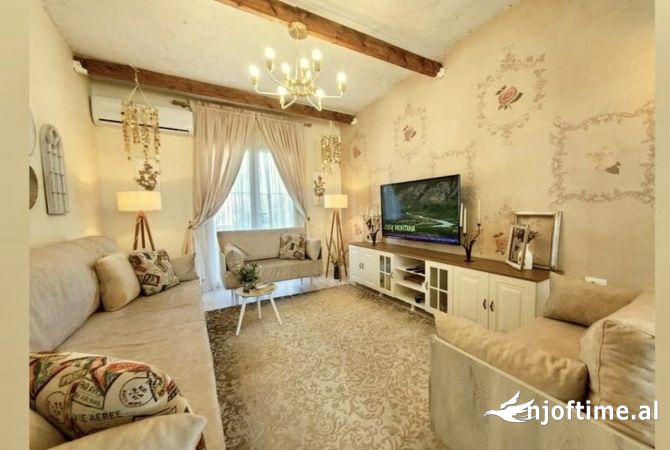 Shtepi ne shitje 3+1 ne Tirane - 173,000 Euro