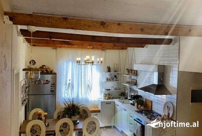Shtepi ne shitje 3+1 ne Tirane - 173,000 Euro