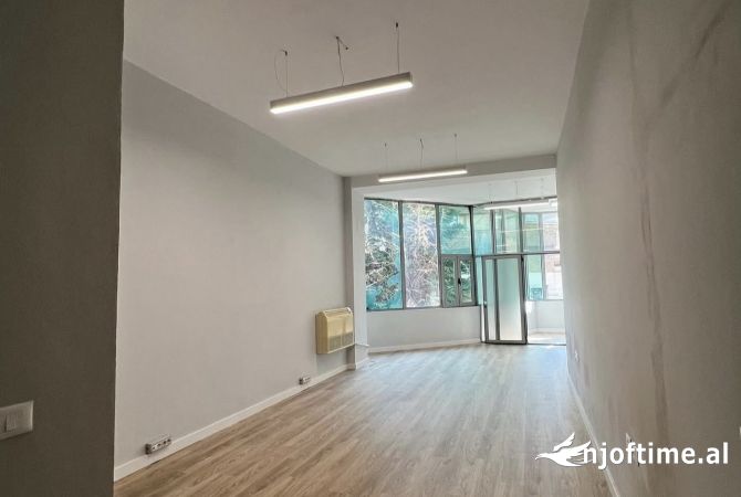 📣 QERA Apartament 2+1 📍 Prane Supermarket Xhangolli , Tek Kristal Center 🛣️ Rruga "Prokop Mima" ✨ 