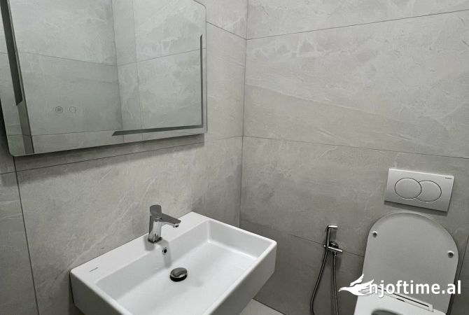 📣 QERA Apartament 2+1 📍 Prane Supermarket Xhangolli , Tek Kristal Center 🛣️ Rruga "Prokop Mima" ✨ 