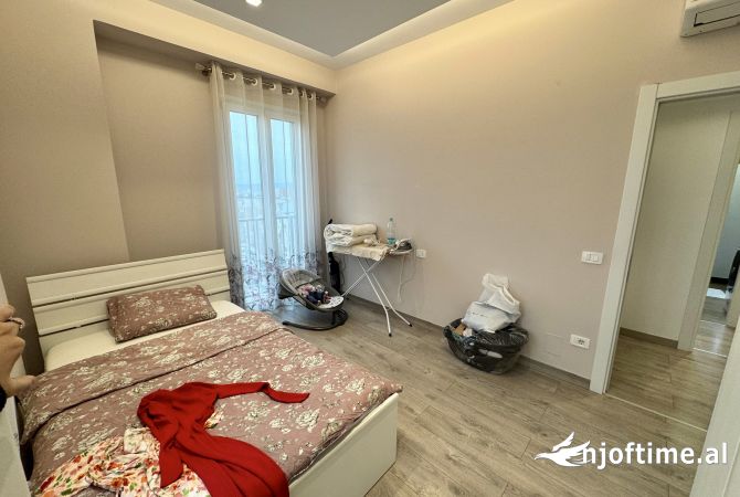 Shtepi ne shitje Apartament ne Tirane, 2+1, Mobilimi E mobiluar, Pagesa 200,000  Euro.