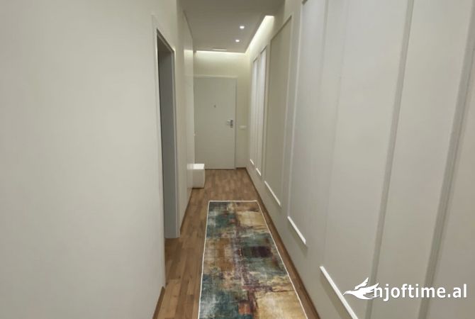 Shtepi me qera Apartament ne Tirane, 2+1, Mobilimi E mobiluar, Pagesa 500  Euro.