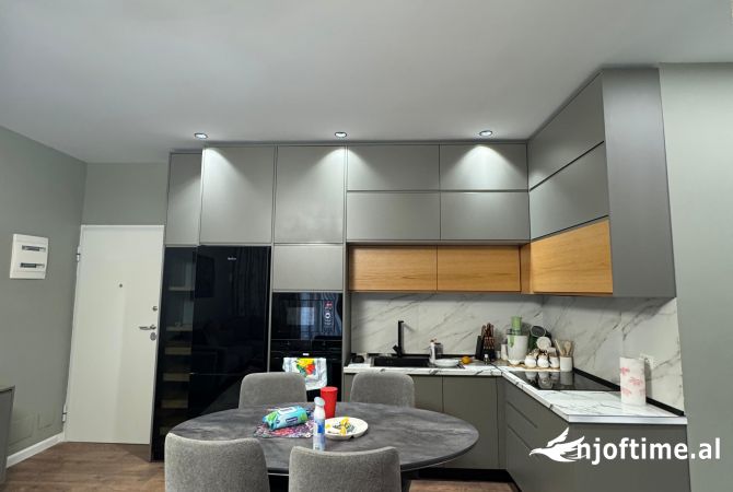 Shtepi me qera 2+1 ne Tirane - 550 Euro