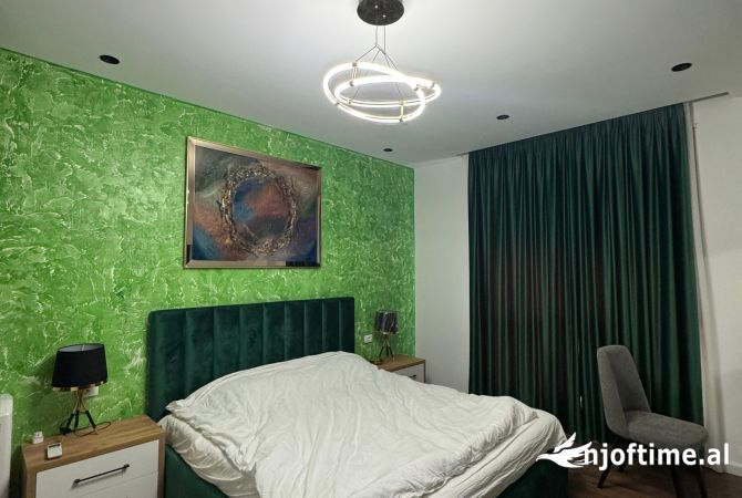 Shtepi me qera Apartament ne Tirane, 2+1, Mobilimi E mobiluar, Pagesa 550  Euro.