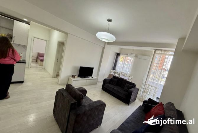 Shtepi me qera 2+1 ne Tirane - 600 Euro