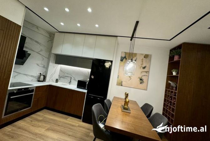 Shtepi ne shitje 2+1 ne Tirane - 198,000 Euro