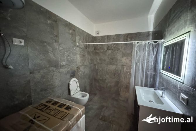 Shtepi me qera Apartament ne Tirane, 1+1, Mobilimi E mobiluar, Pagesa 500  Euro.