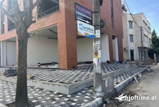 Business Property in Sale 1+1 in Tirana - 220,000 Euro