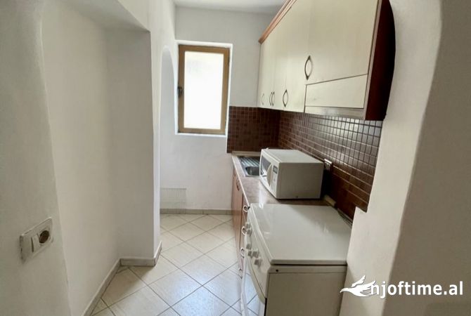 Shtepi ne shitje 1+1 ne Tirane - 95,000 Euro