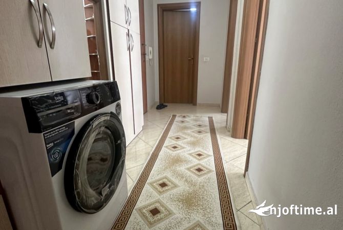 Shtepi me qera Apartament ne Tirane, 2+1, Mobilimi E mobiluar, Pagesa 45,000  Leke.