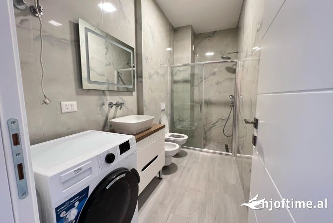 Shtepi me qera Apartament ne Tirane, 1+1, Mobilimi E mobiluar, Pagesa 580  Euro.