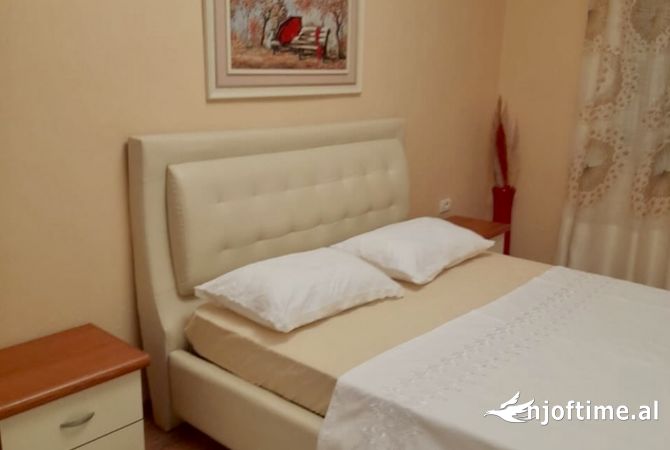 Shtepi me qera 2+1 ne Tirane - 600 Euro
