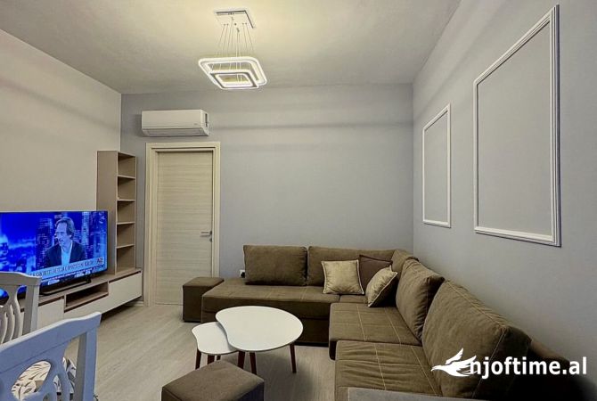 Shtepi me qera Apartament ne Tirane, 1+1, Mobilimi E mobiluar, Pagesa 650  Euro.
