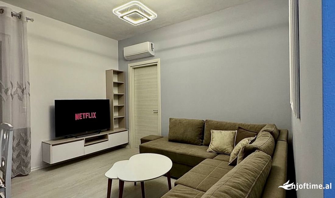 Shtepi me qera Apartament ne Tirane, 1+1, Mobilimi E mobiluar, Pagesa 650  Euro.