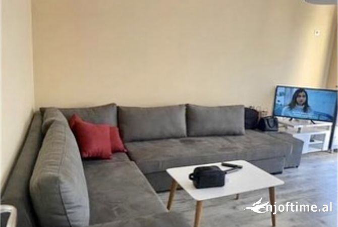 Shtepi me qera 1+1 ne Tirane - 520 Euro