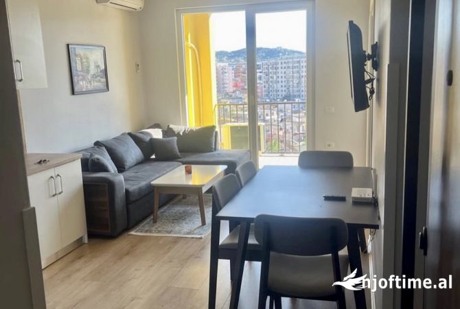 Shtepi me qera 2+1 ne Tirane - 50,000 Leke
