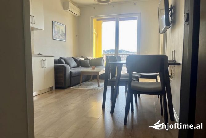 Shtepi me qera 2+1 ne Tirane - 50,000 Leke