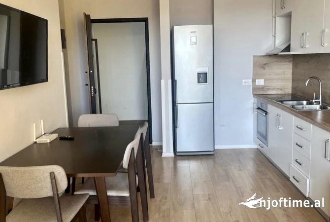 Shtepi me qera Apartament ne Tirane, 2+1, Mobilimi E mobiluar, Pagesa 50,000  Leke.