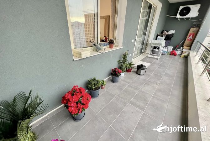 Shtepi ne shitje Apartament ne Tirane, 1+1, Mobilimi E mobiluar, Pagesa 145,000  Euro.