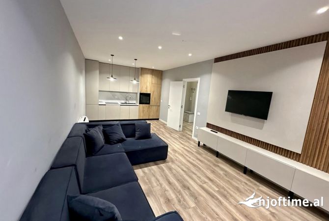 Shtepi me qera 2+1 ne Tirane - 800 Euro