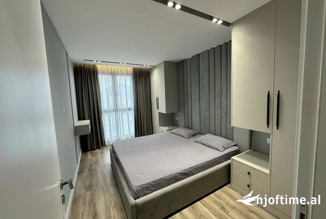 Shtepi me qera 2+1 ne Tirane - 800 Euro