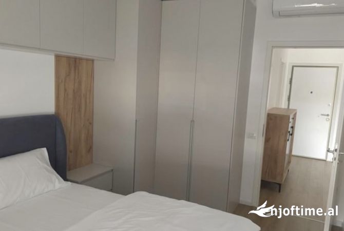 Shtepi me qera Apartament ne Tirane, 1+1, Mobilimi E mobiluar, Pagesa 450  Euro.
