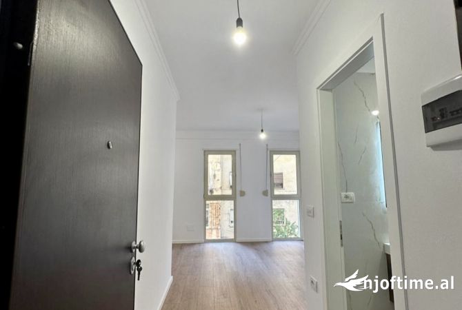 Shtepi ne shitje 1+1 ne Tirane - 120,000 Euro